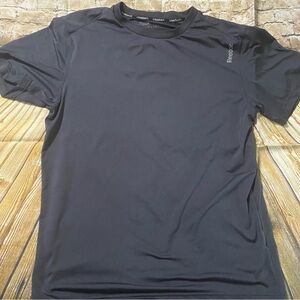 Reebok Gray Short Sleeve Quick Dry Athletic T Shirt